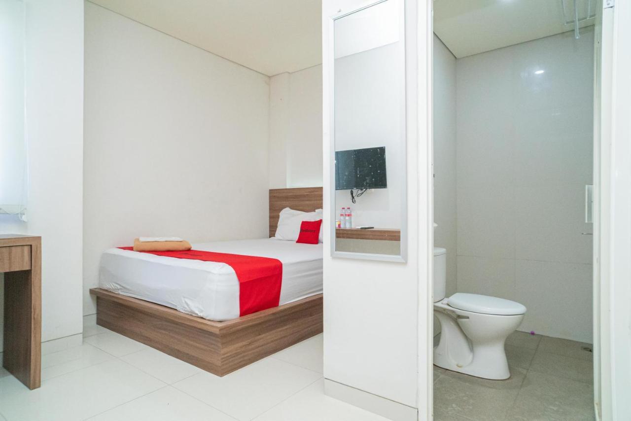Reddoorz Plus @ Jalan Pemuda Timur Bojonegoro ภายนอก รูปภาพ