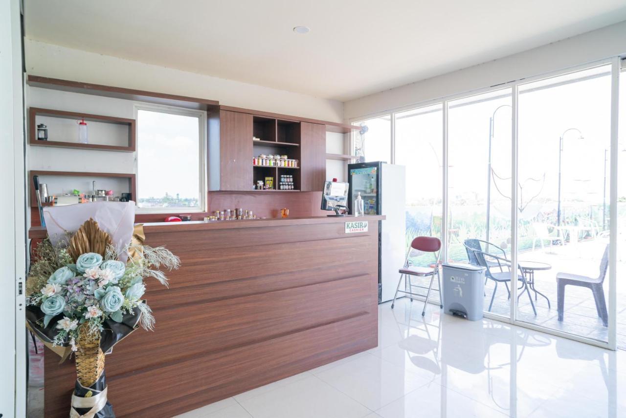 Reddoorz Plus @ Jalan Pemuda Timur Bojonegoro ภายนอก รูปภาพ