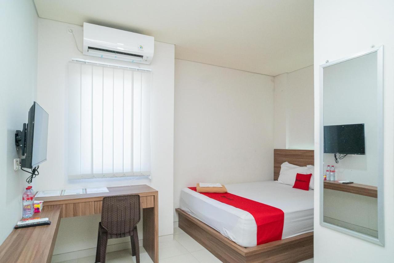 Reddoorz Plus @ Jalan Pemuda Timur Bojonegoro ภายนอก รูปภาพ