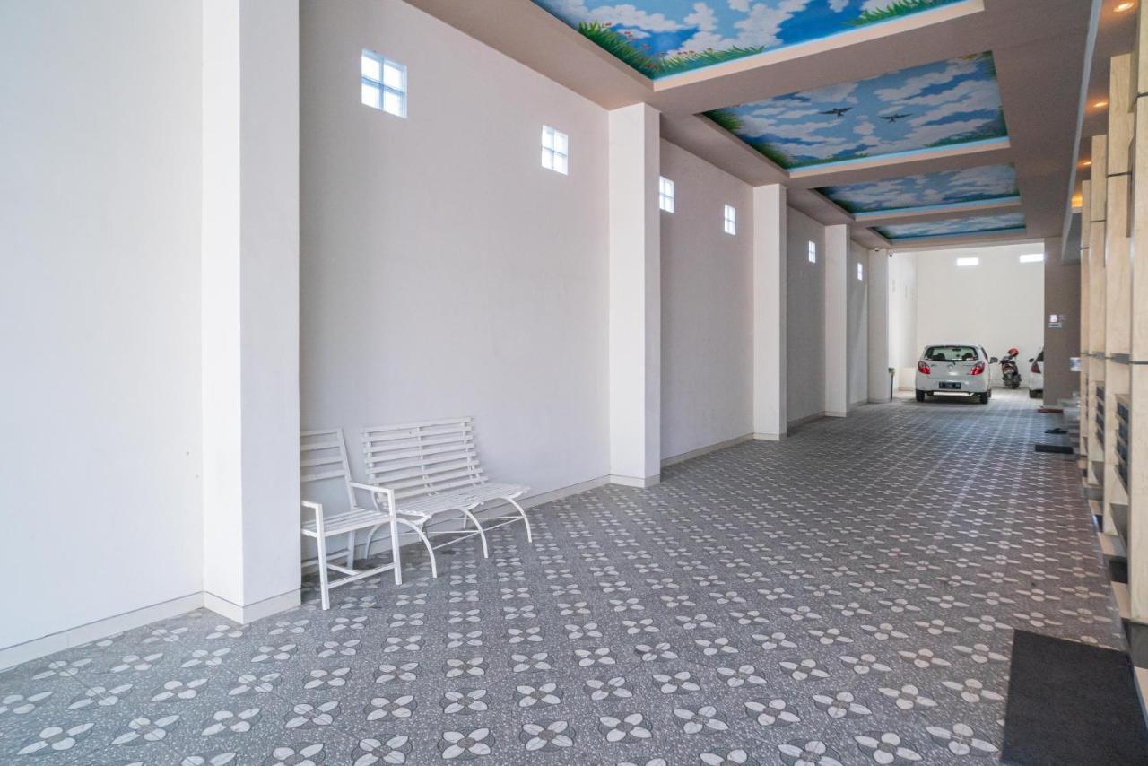 Reddoorz Plus @ Jalan Pemuda Timur Bojonegoro ภายนอก รูปภาพ